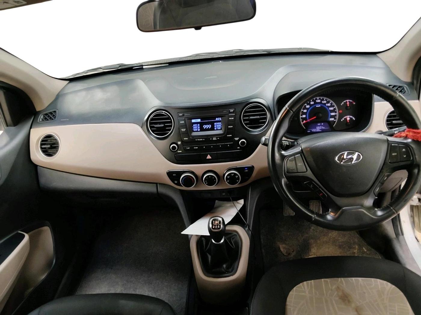 2016 Hyundai Grand i10 ASTA 1.2 KAPPA VTVT, Petrol, Manual, 49,589 km, interior