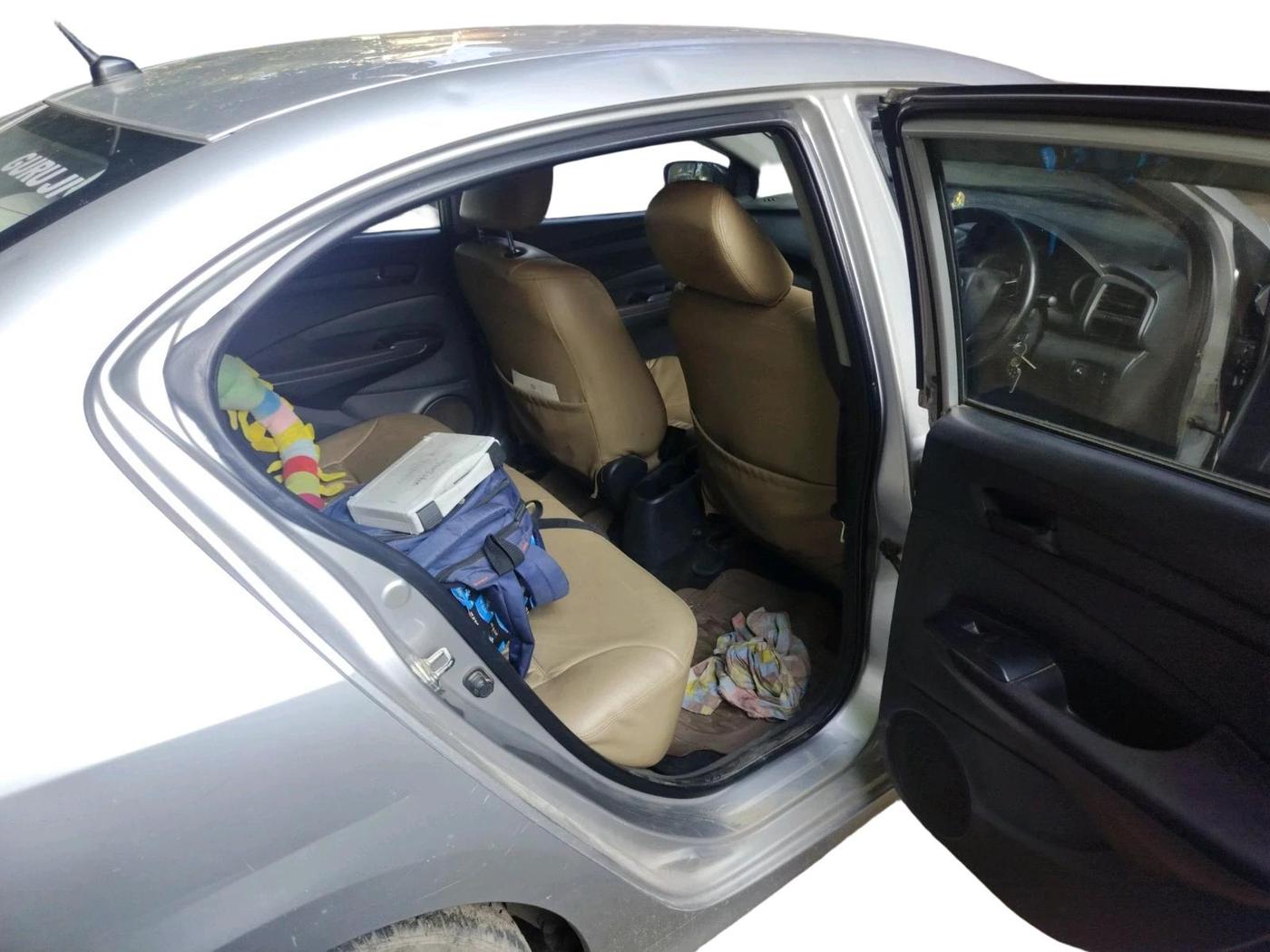 2013 Honda City 1.5L I-VTEC CORPORATE MT, CNG, Manual, 1,19,768 km, interior