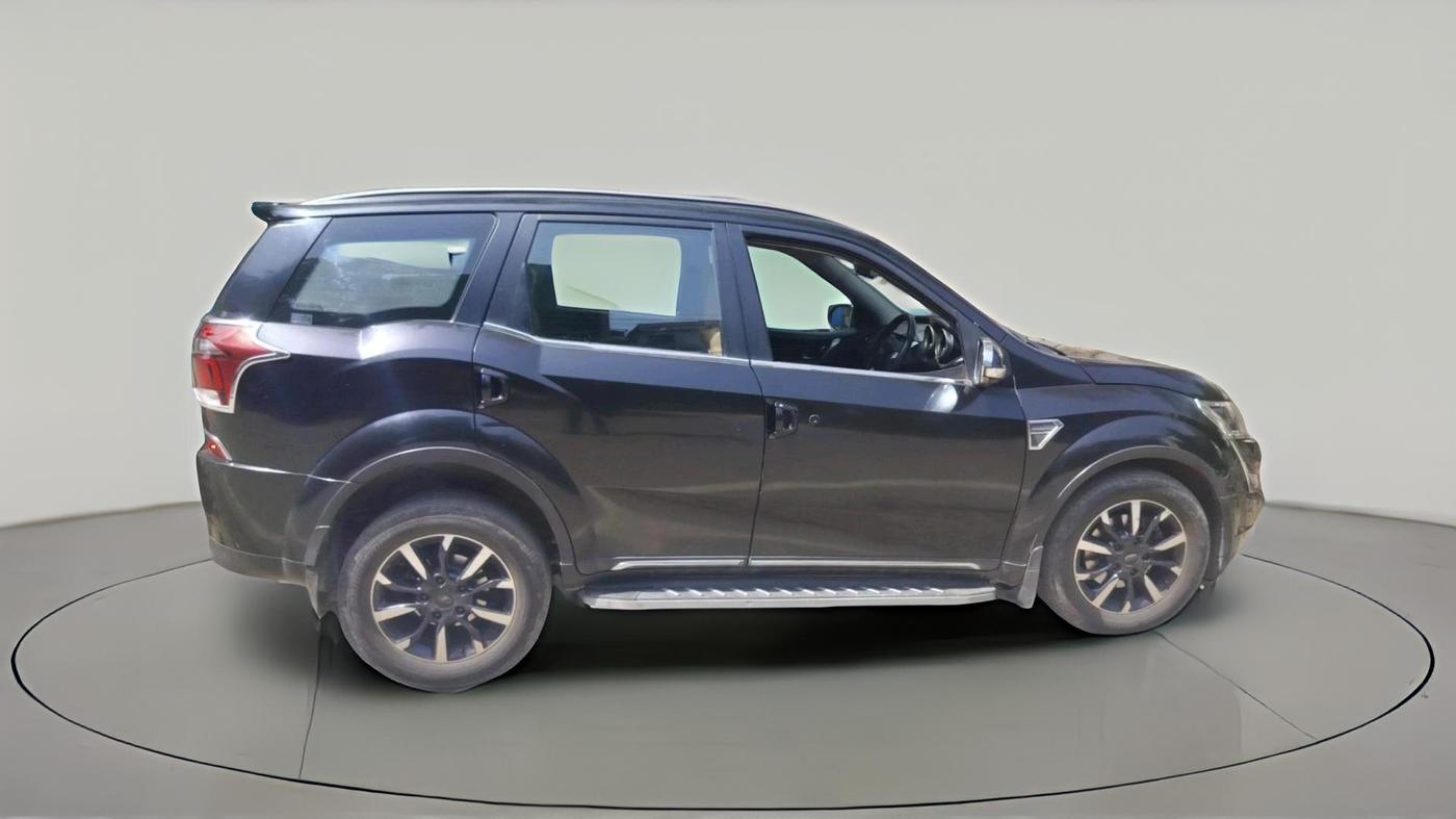 2019 Mahindra XUV500 W11 AT, Diesel, Automatic, 48,691 km, exterior