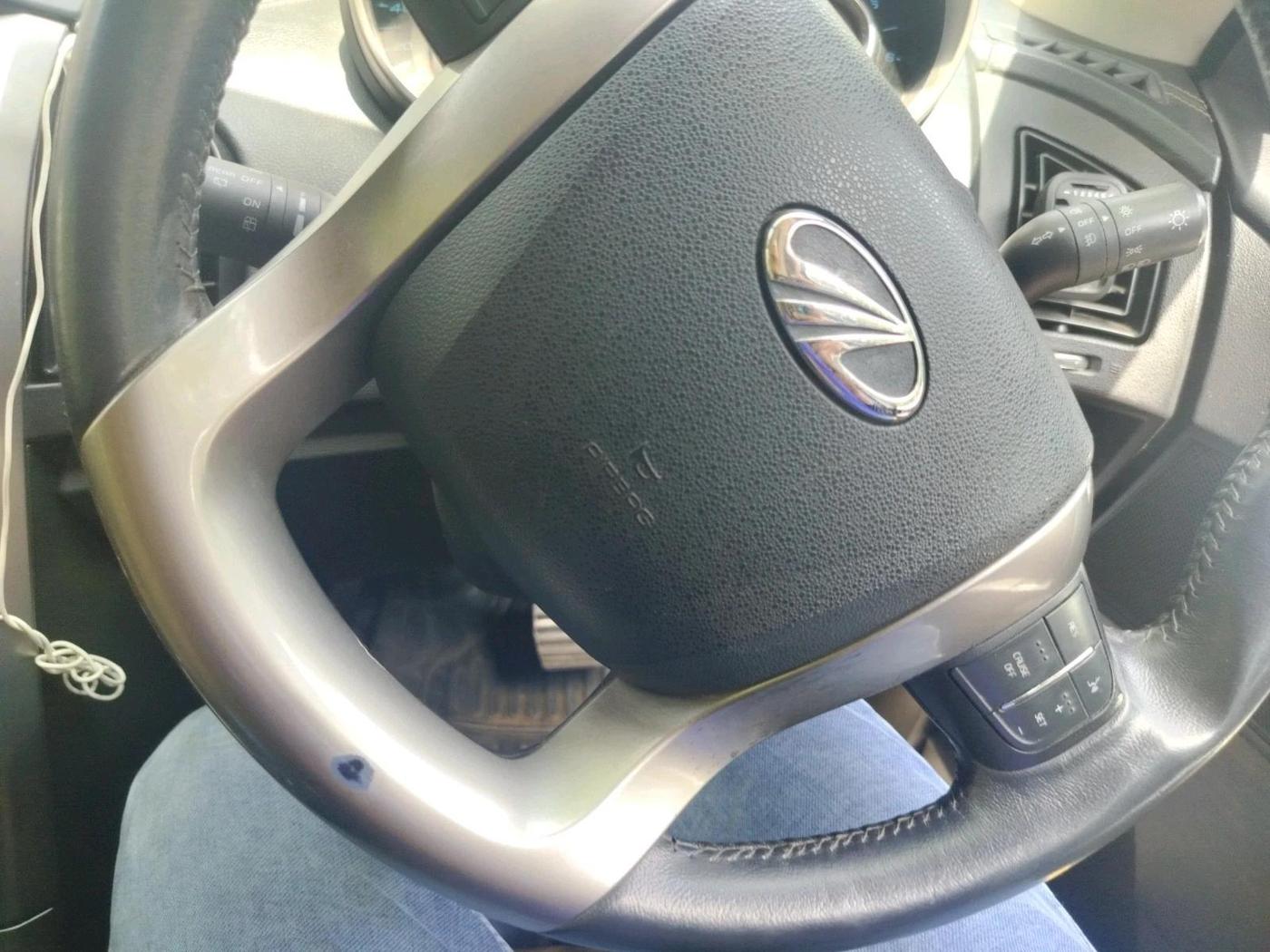 2019 Mahindra XUV500 W11 AT, Diesel, Automatic, 48,691 km, interior