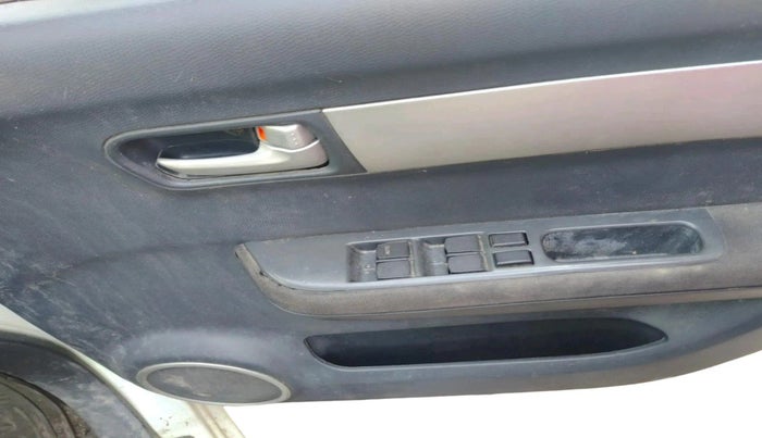 2011 Maruti Swift VXI, Petrol, Manual, 48,819 km, interior