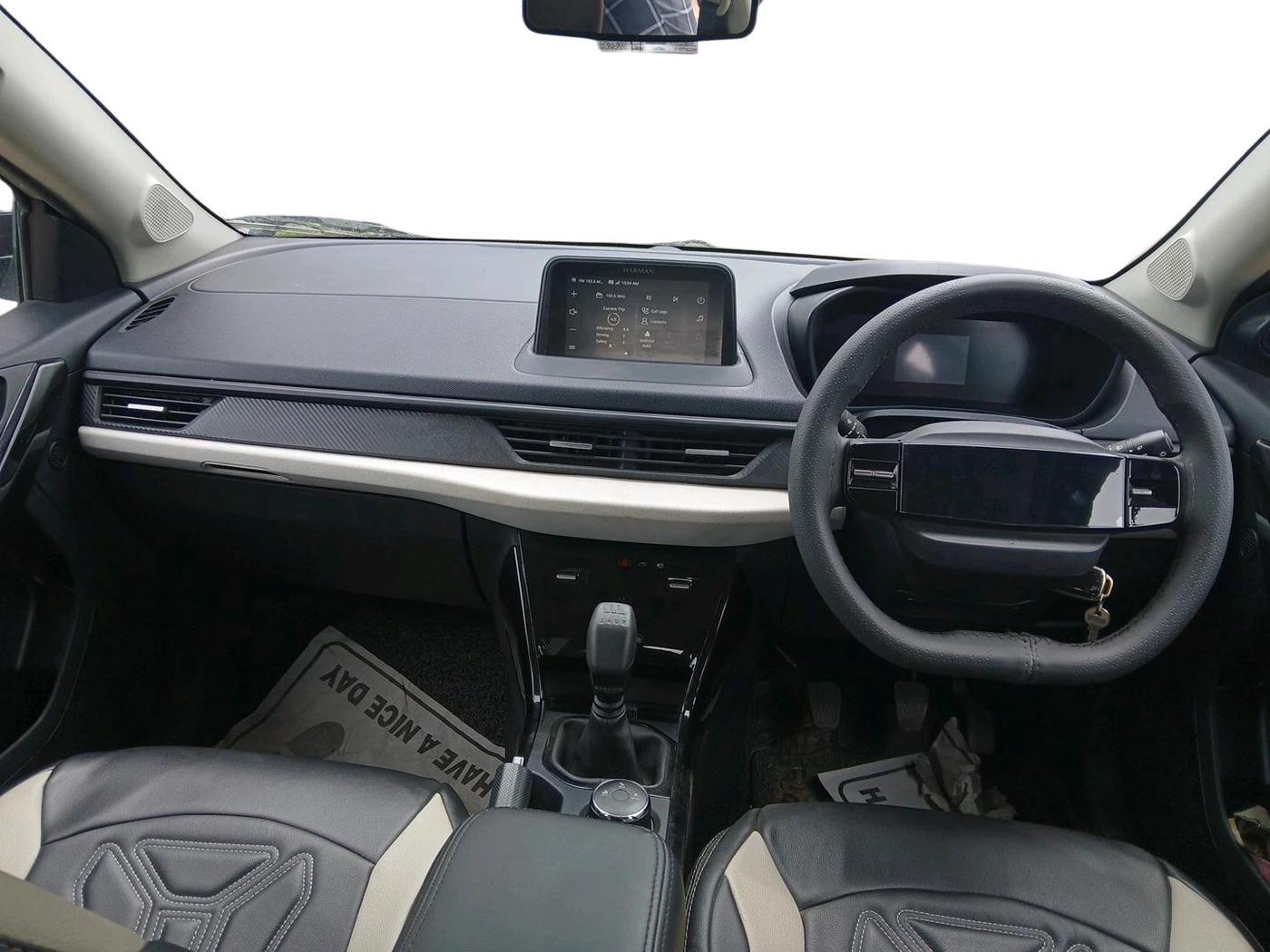 2024 Tata NEXON PURE 1.2 PETROL, Petrol, Manual, 19,385 km, interior