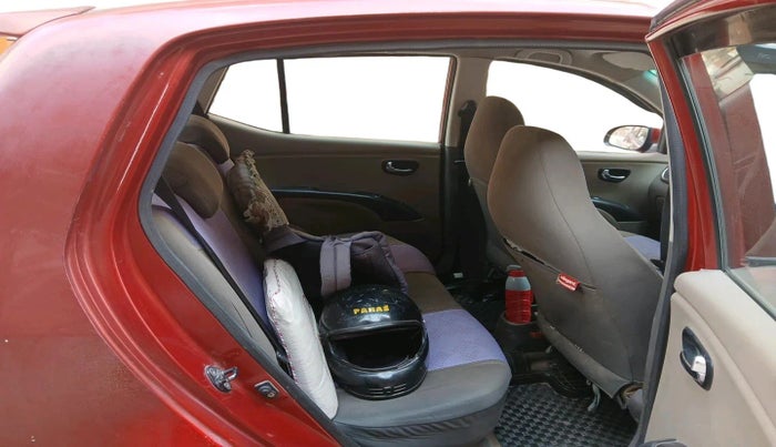 2011 Hyundai i10 SPORTZ 1.1, CNG, Manual, 1,29,302 km, interior