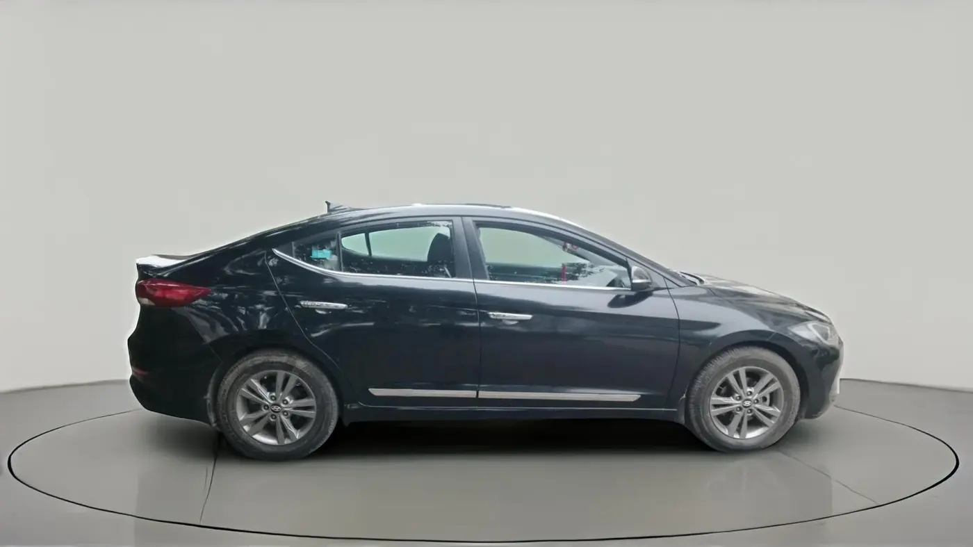 2016 Hyundai New Elantra 1.6 SX MT DIESEL, Diesel, Manual, 74,966 km, exterior