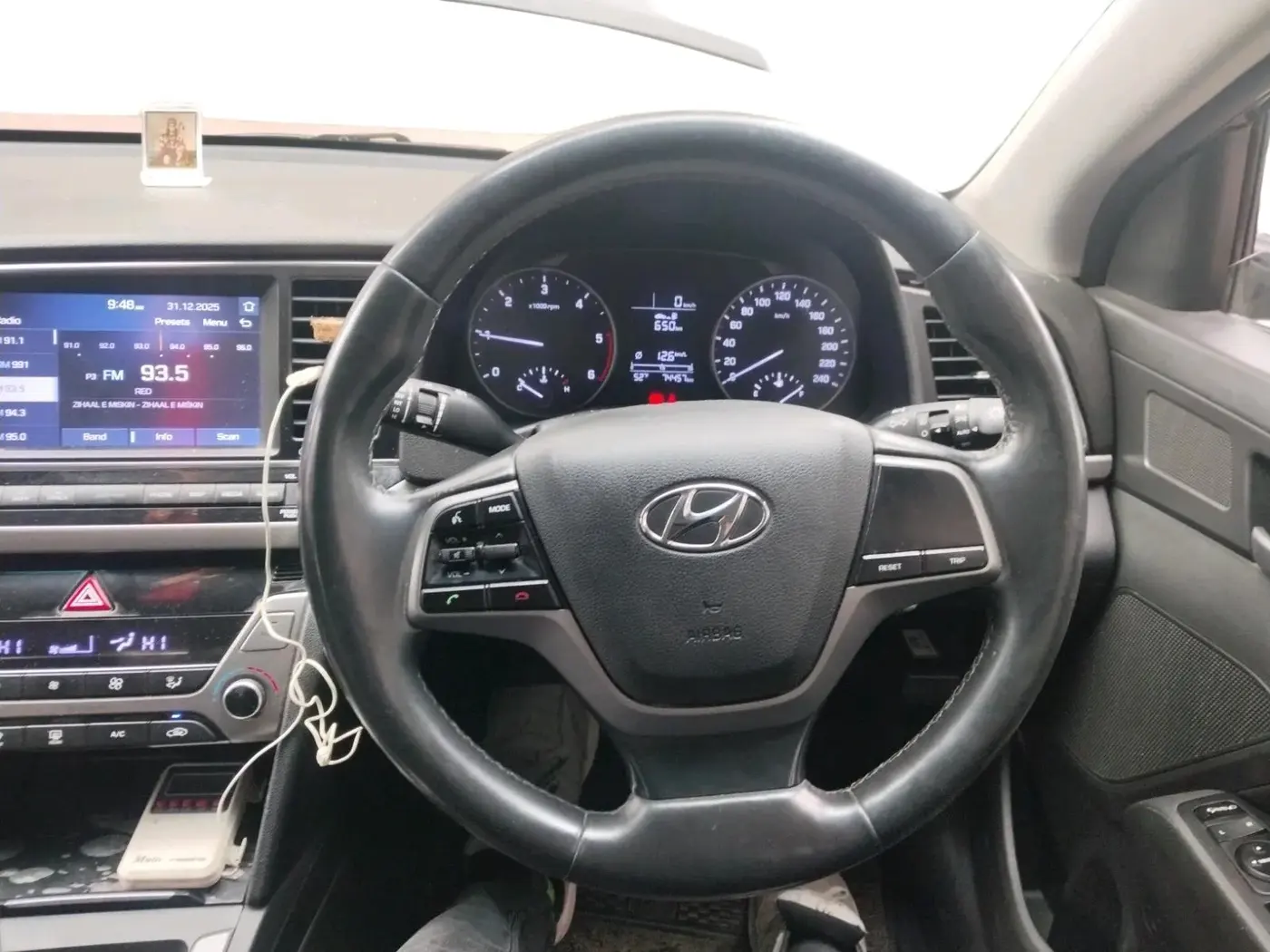 2016 Hyundai New Elantra 1.6 SX MT DIESEL, Diesel, Manual, 74,966 km, interior