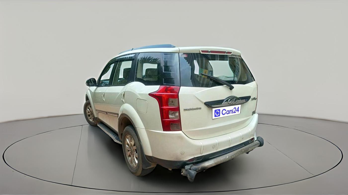 2017 Mahindra XUV500 W10 AT 1.99, Diesel, Automatic, 78,477 km, exterior