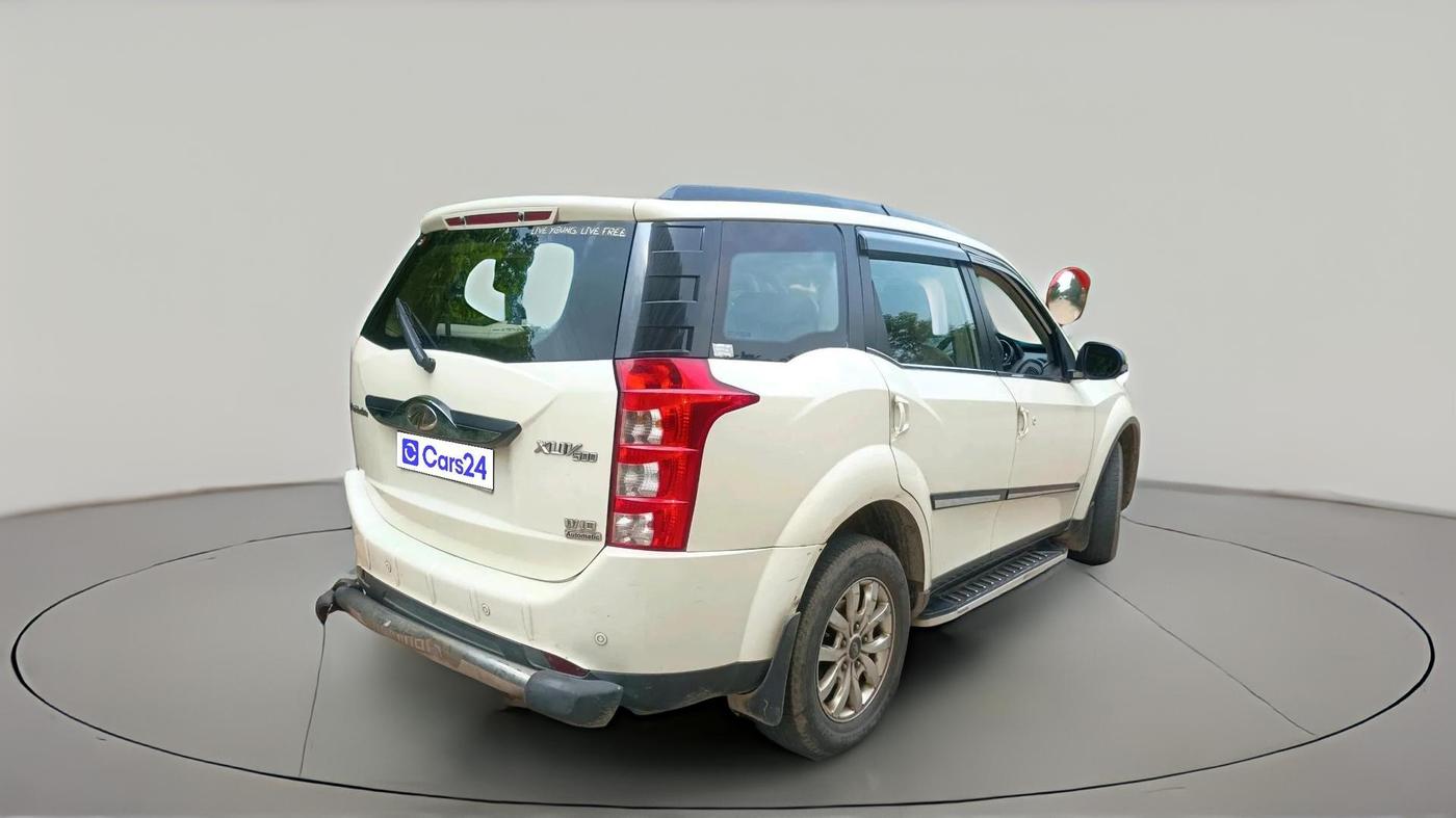 2017 Mahindra XUV500 W10 AT 1.99, Diesel, Automatic, 78,477 km, exterior