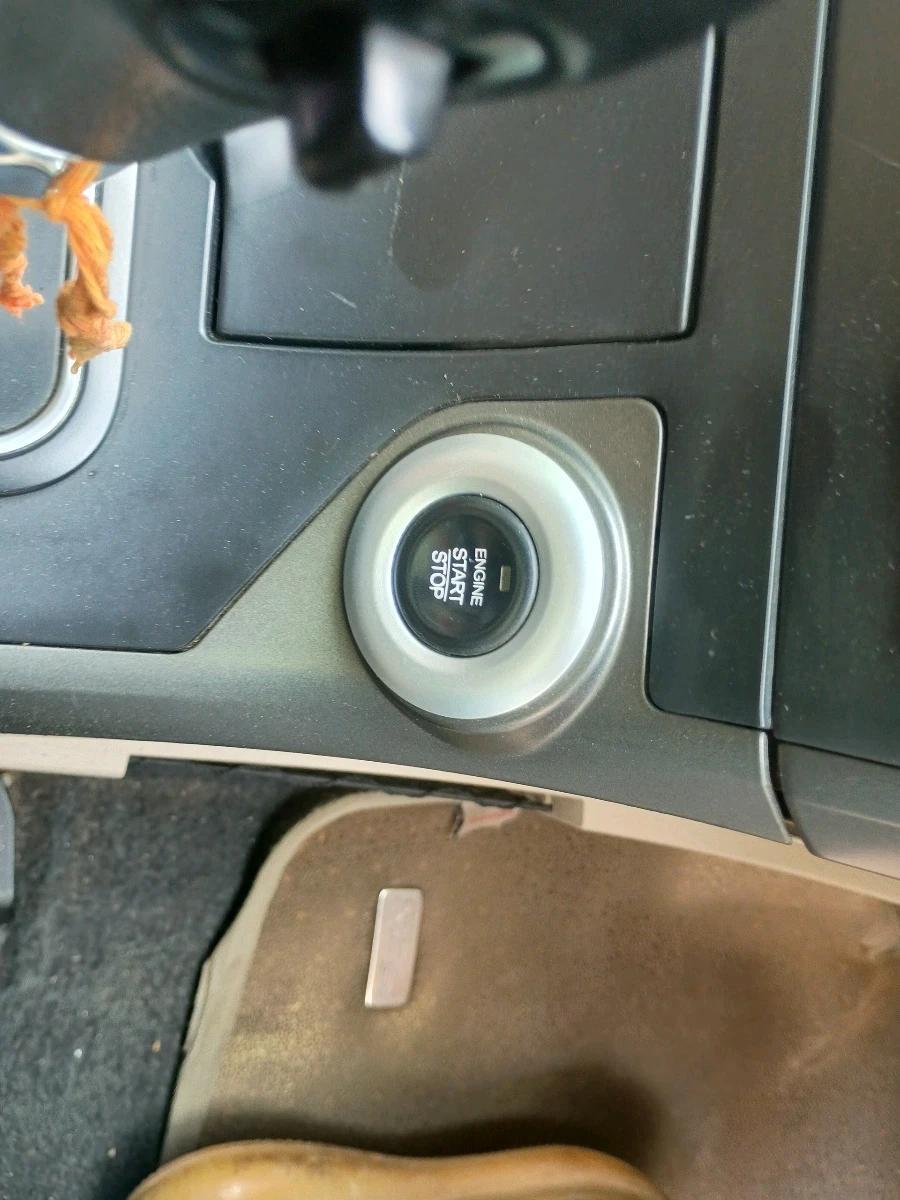 2017 Mahindra XUV500 W10 AT 1.99, Diesel, Automatic, 78,477 km, interior