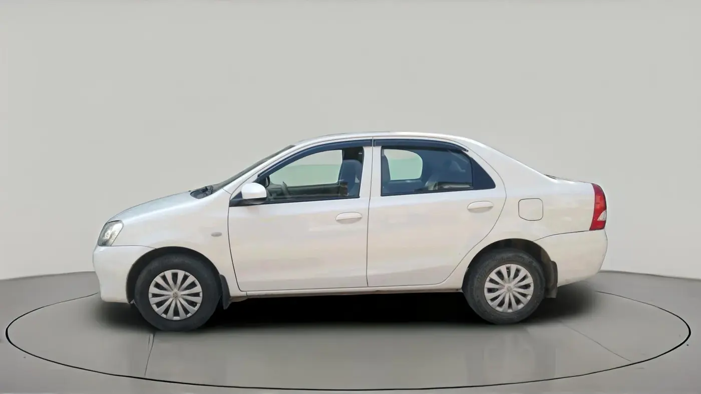 2016 Toyota Etios GD, Diesel, Manual, 83,326 km, exterior