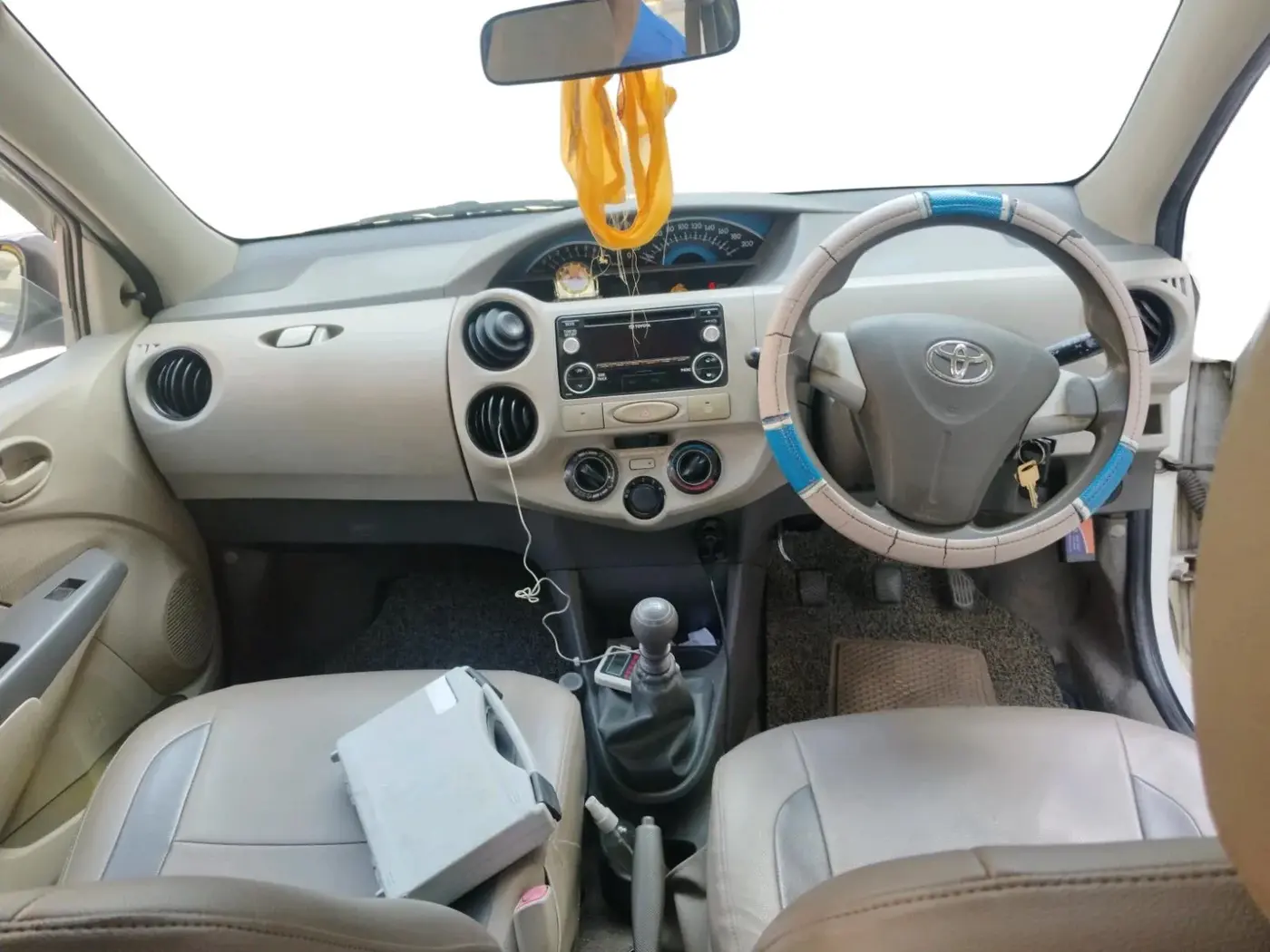 2016 Toyota Etios GD, Diesel, Manual, 83,326 km, interior