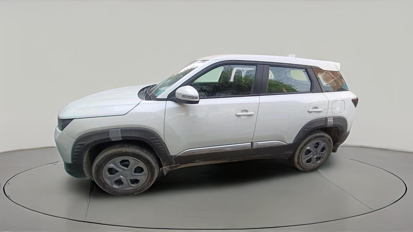 2024 Maruti BREZZA LXI, Petrol, Manual, 26,789 km, exterior