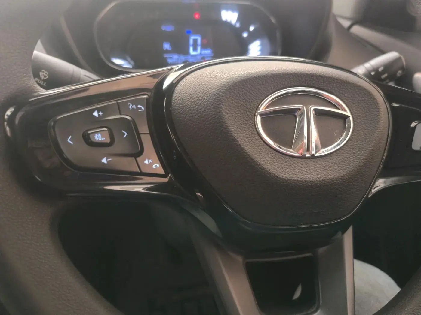 2022 Tata NEXON XMA PLUS SUNROOF PETROL, Petrol, Automatic, 74,773 km, interior