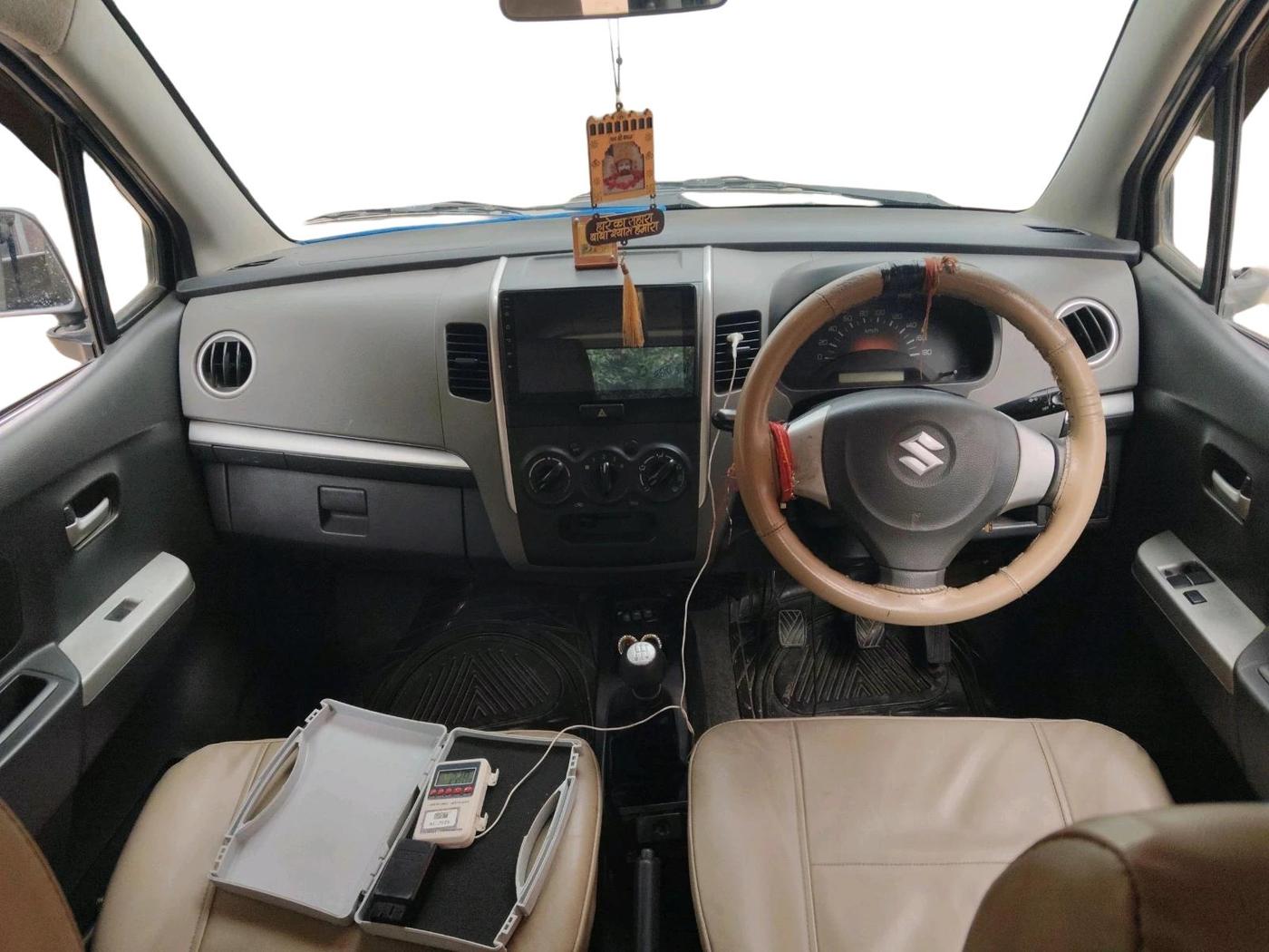 2011 Maruti Wagon R 1.0 LXI, CNG, Manual, 1,09,069 km, interior