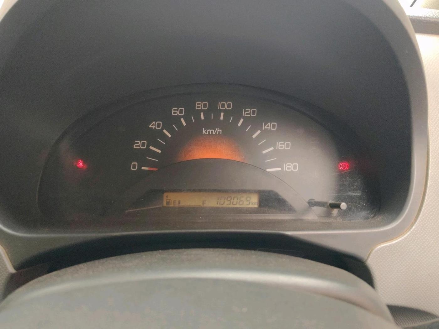2011 Maruti Wagon R 1.0 LXI, CNG, Manual, 1,09,069 km, interior