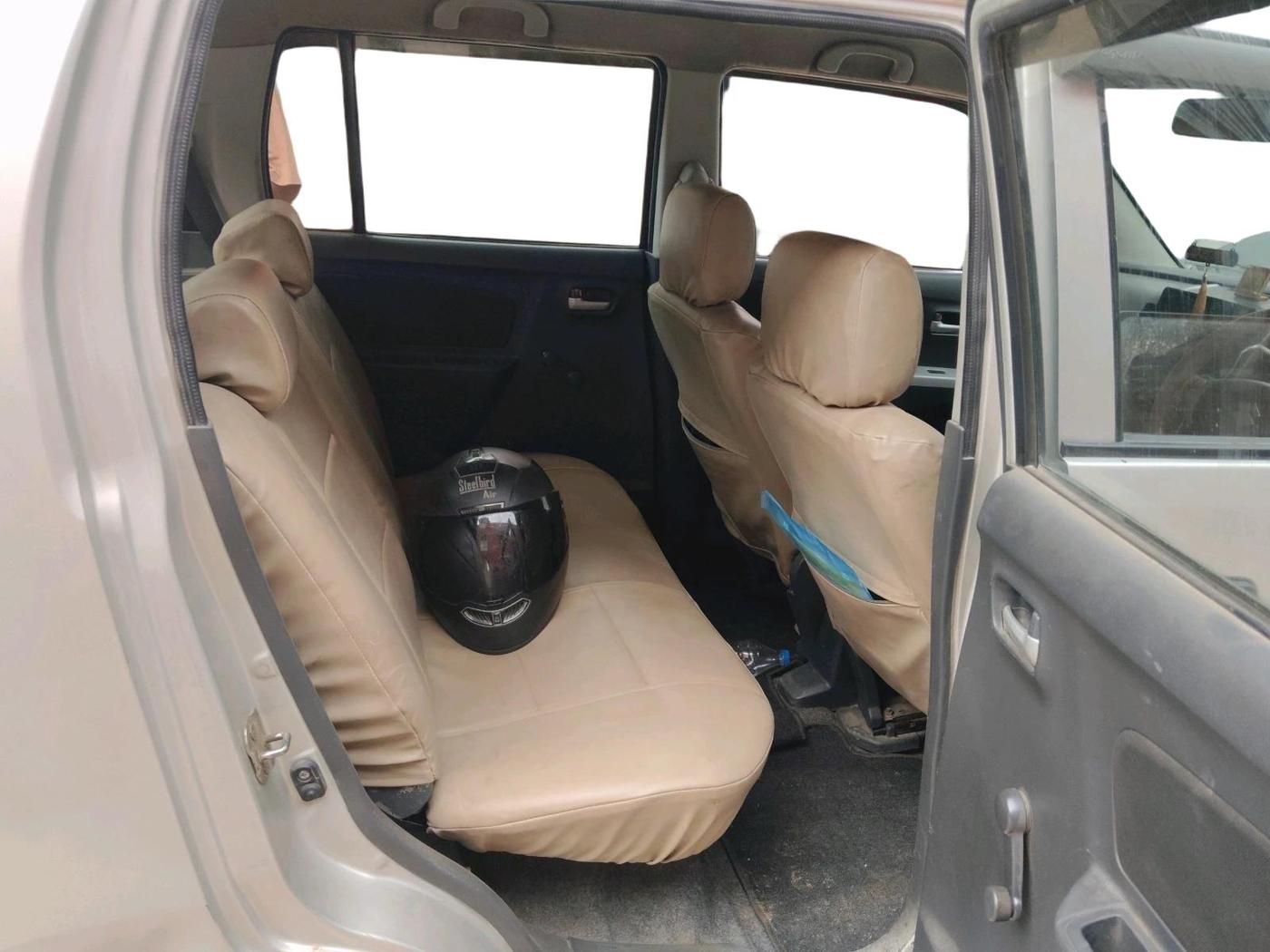 2011 Maruti Wagon R 1.0 LXI, CNG, Manual, 1,09,069 km, interior