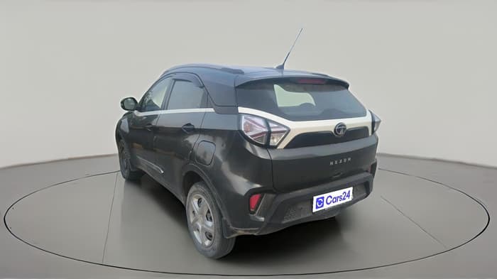 2022 Tata NEXON XM SUNROOF DIESEL, Diesel, Manual, 1,21,850 km, exterior