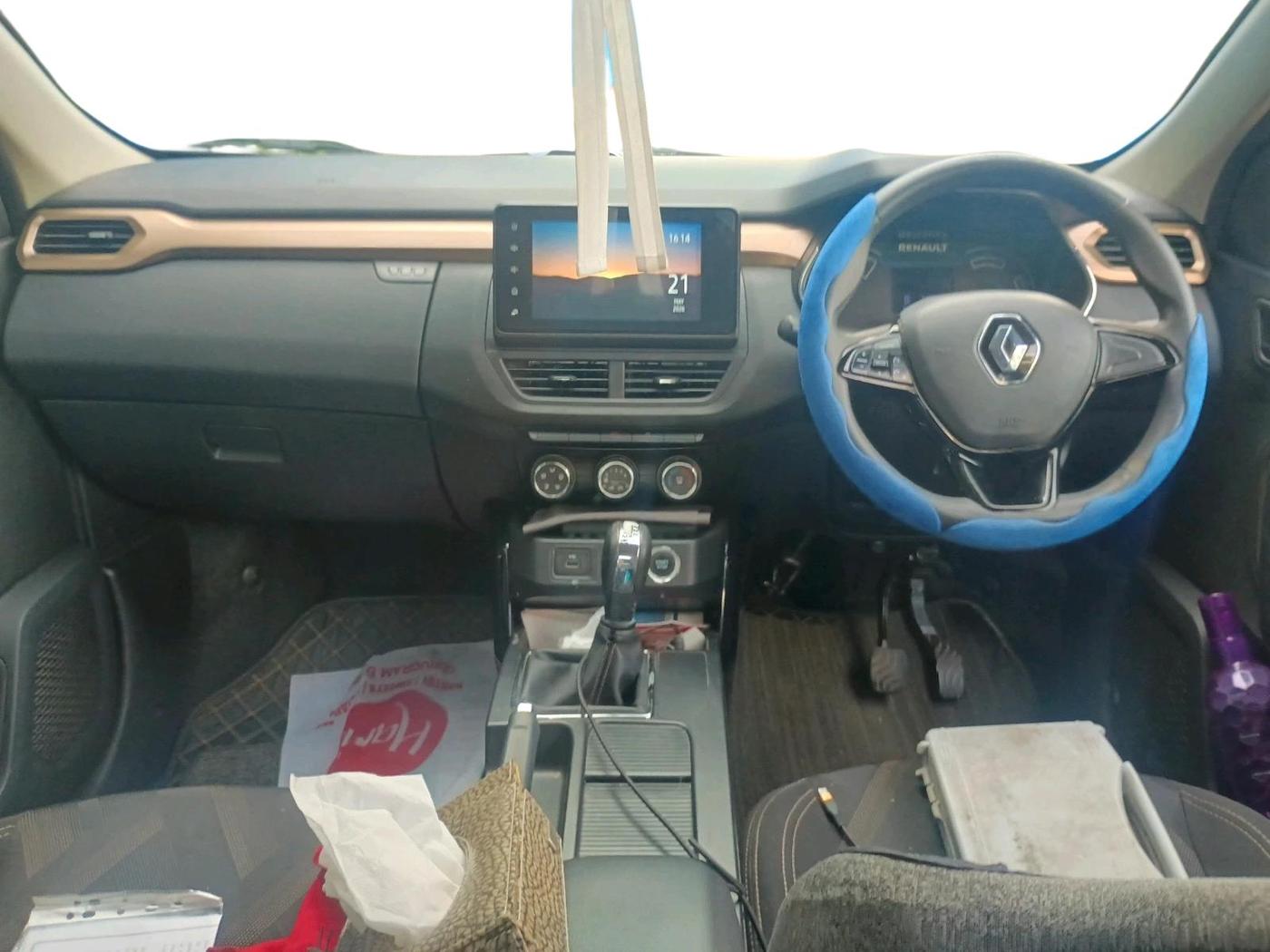 2022 Renault Kiger RXT (O) AMT, Petrol, Automatic, 74,902 km, interior