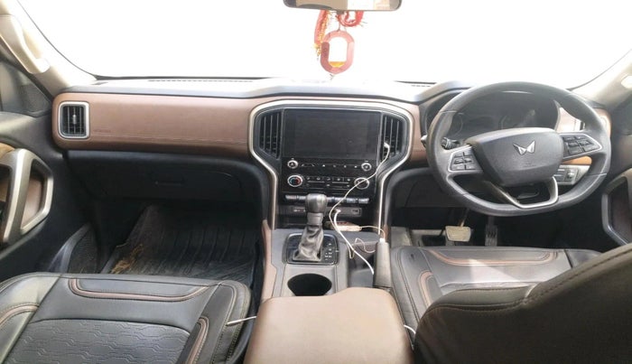 2023 Mahindra SCORPIO-N Z6 DIESEL AT 2WD 7 STR, Diesel, Automatic, 63,992 km, interior