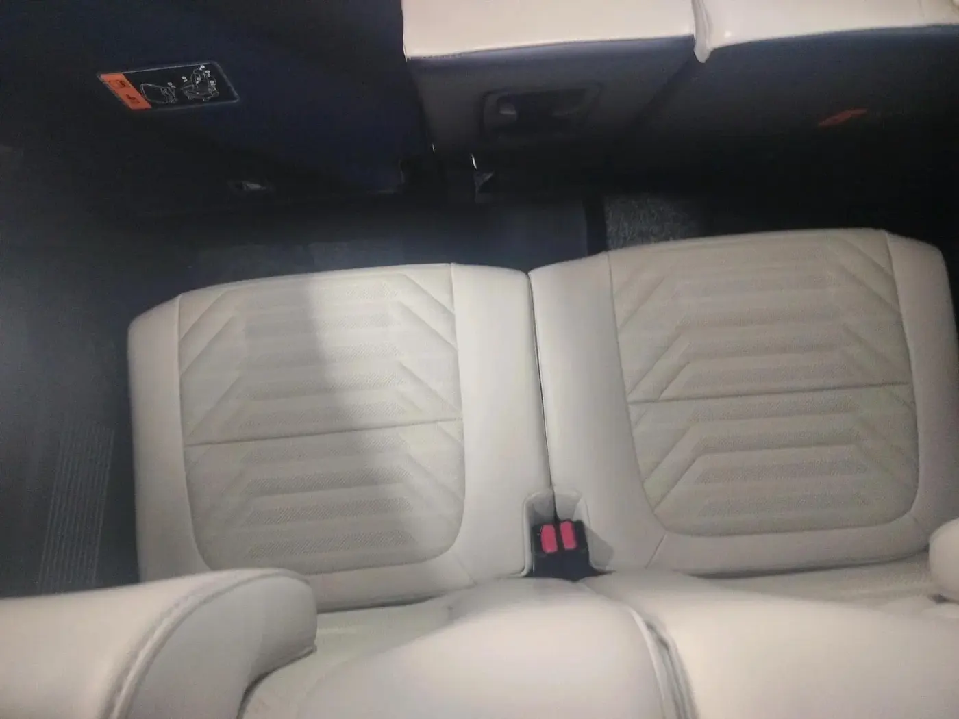 2022 KIA CARENS LUXURY PLUS 1.4 PETROL DCT 7 STR, Petrol, Automatic, 40,797 km, interior