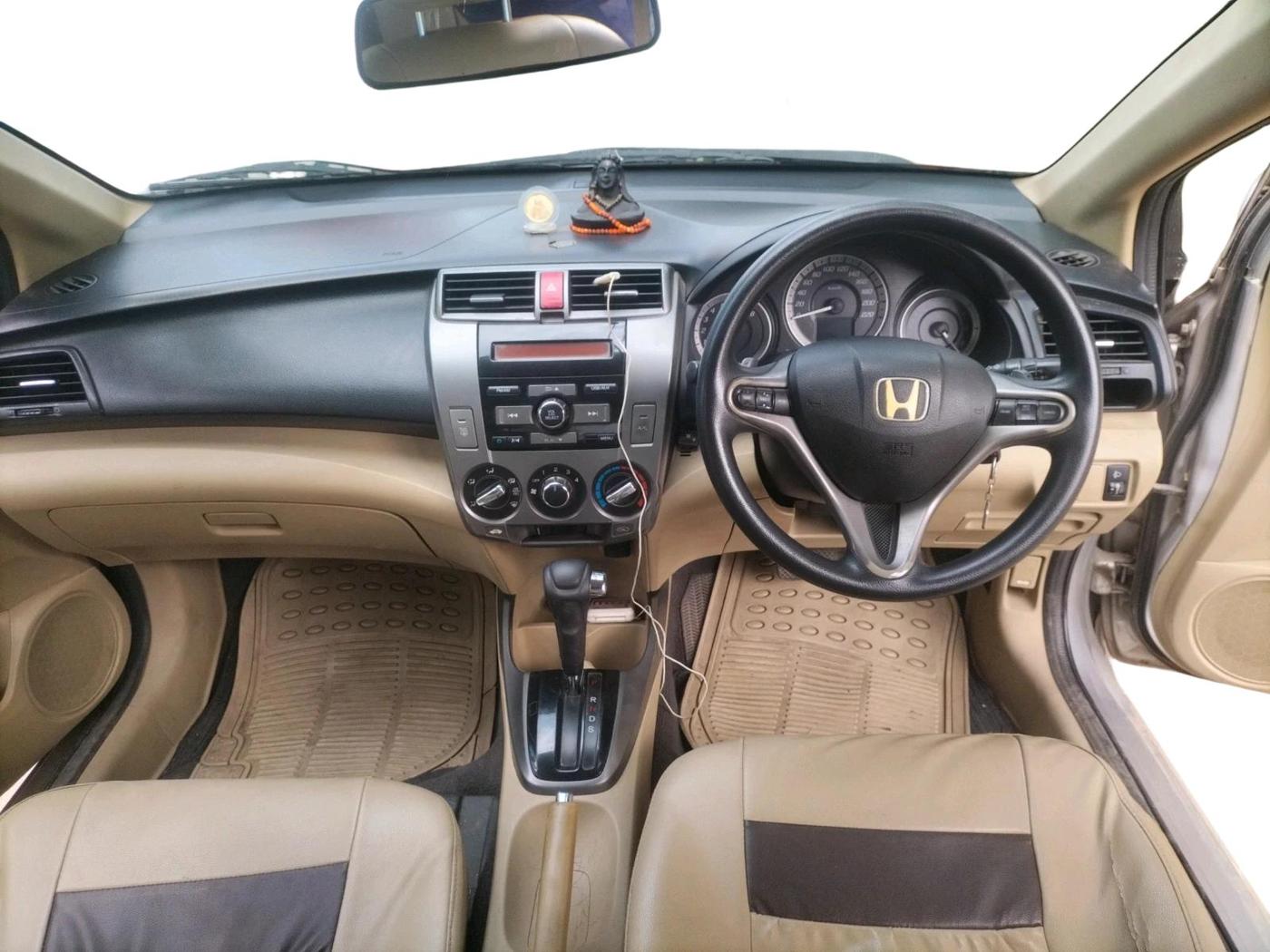2012 Honda City 1.5L I-VTEC V AT, CNG, Automatic, 99,339 km, interior