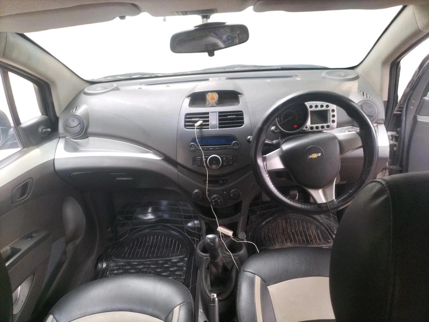 2013 Chevrolet Beat LT PETROL, Petrol, Manual, 1,10,045 km, interior