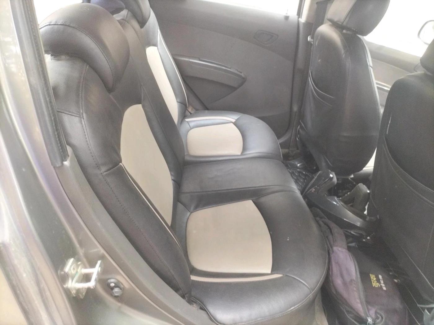 2013 Chevrolet Beat LT PETROL, Petrol, Manual, 1,10,045 km, interior