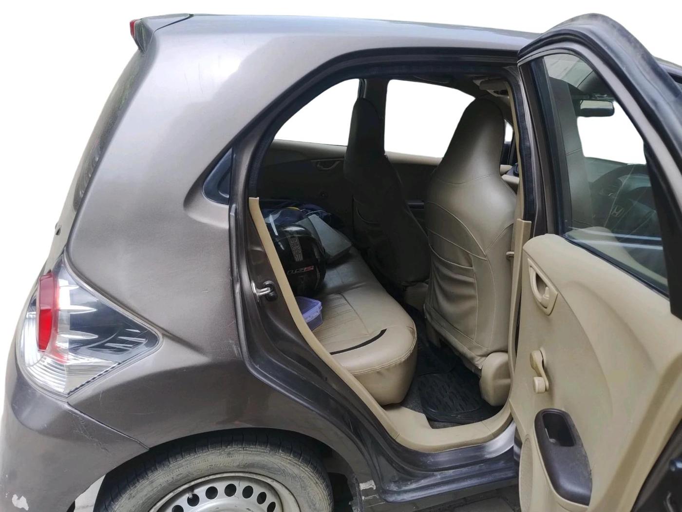 2012 Honda Brio E MT, Petrol, Manual, 1,00,266 km, interior