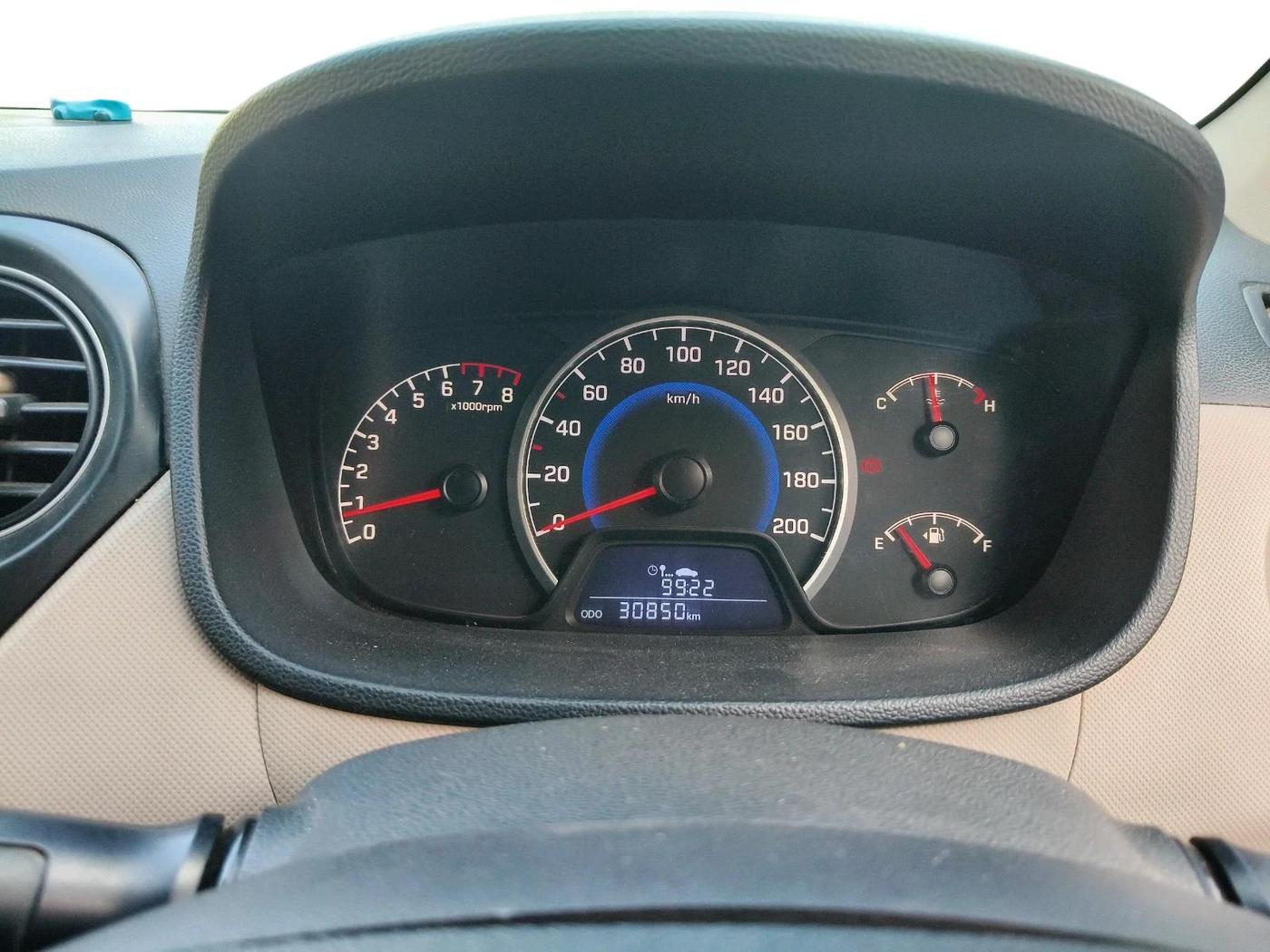 2018 Hyundai Grand i10 MAGNA 1.2 KAPPA VTVT, Petrol, Manual, 30,850 km, interior