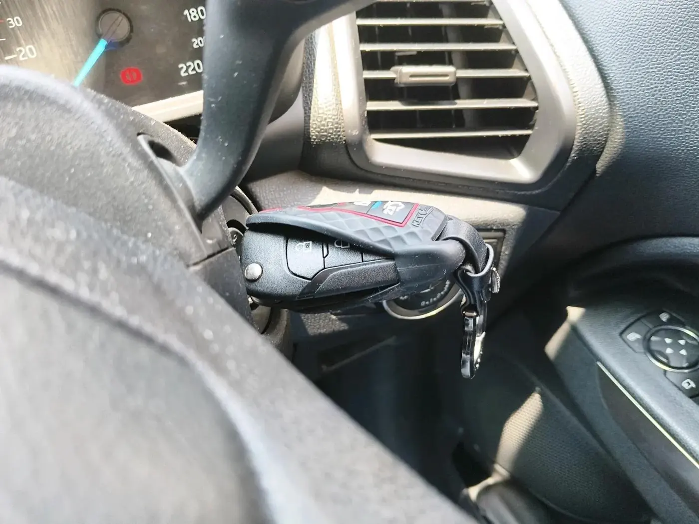 2018 Ford Ecosport TREND + 1.5L PETROL AT, CNG, Automatic, 90,866 km, interior