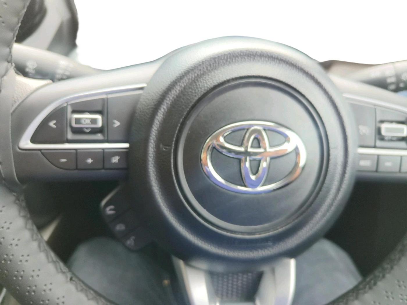 2024 Toyota URBAN CRUISER HYRYDER S HYBRID, Hybrid, Automatic, 10,896 km, interior