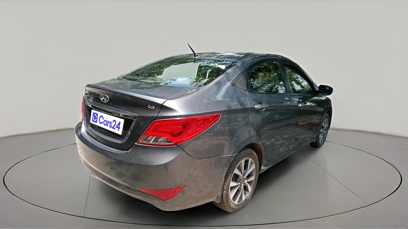 2015 Hyundai Verna FLUIDIC 4S 1.6 VTVT S(O), Petrol, Manual, 63,699 km, exterior