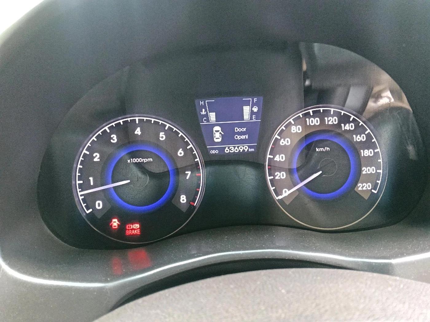 2015 Hyundai Verna FLUIDIC 4S 1.6 VTVT S(O), Petrol, Manual, 63,699 km, interior