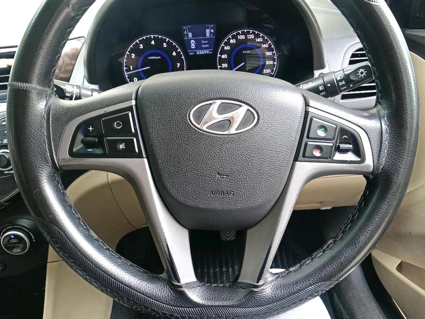 2015 Hyundai Verna FLUIDIC 4S 1.6 VTVT S(O), Petrol, Manual, 63,699 km, interior