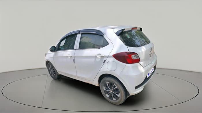 2021 Tata Tiago XT (O) PETROL, Petrol, Manual, 92,500 km, exterior