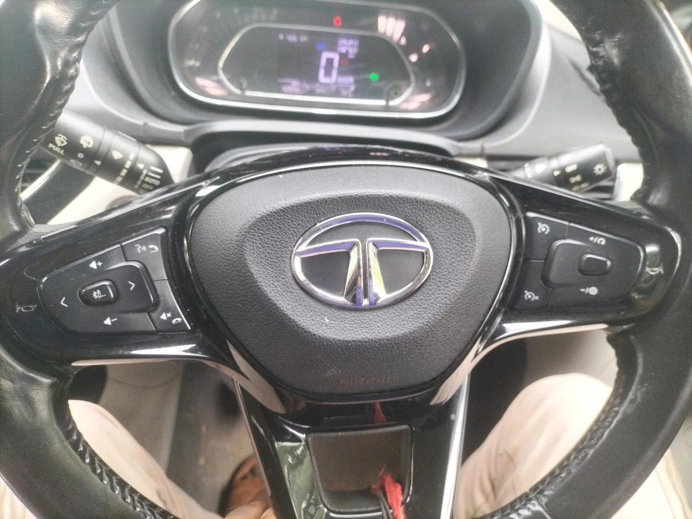 2022 Tata NEXON XZ PLUS (HS) PETROL, Petrol, Manual, 42,897 km, interior