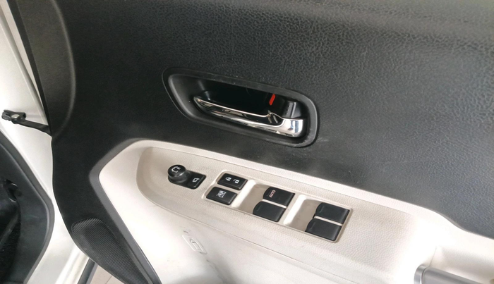 2023 Maruti IGNIS ZETA 1.2, Petrol, Manual, 60,661 km, interior