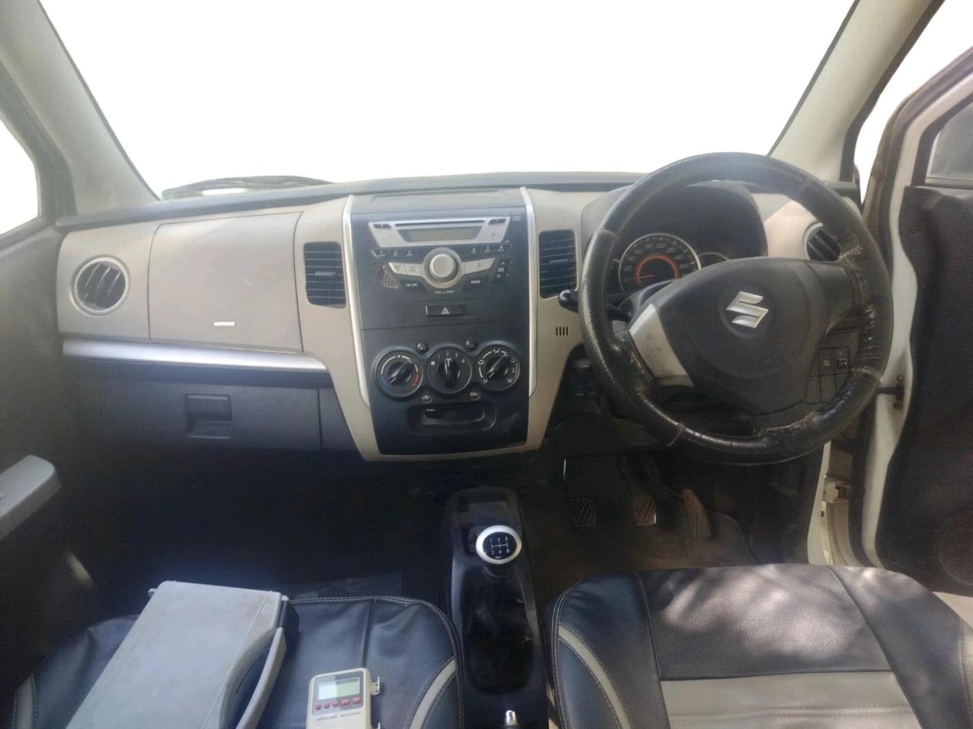 2015 Maruti Wagon R 1.0 VXI, Petrol, Manual, 1,44,736 km, interior