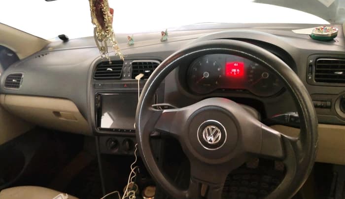 2012 Volkswagen Polo COMFORTLINE 1.2L PETROL, Petrol, Manual, 1,28,618 km, interior