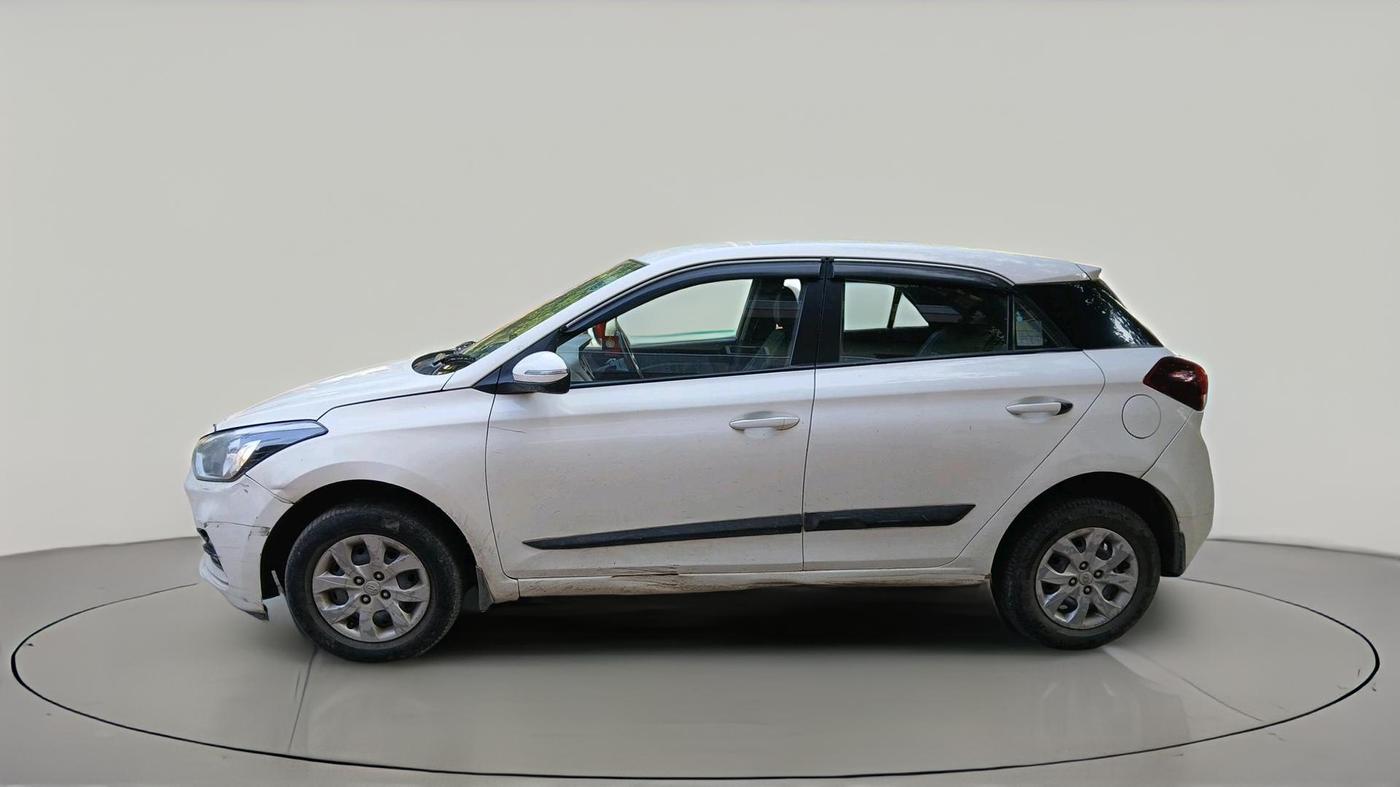 2018 Hyundai Elite i20 SPORTZ 1.4 CRDI, Diesel, Manual, 1,43,588 km, exterior