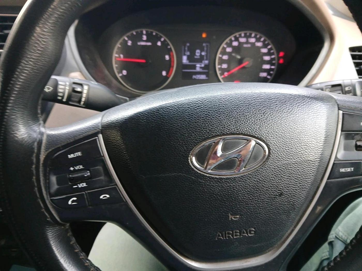 2018 Hyundai Elite i20 SPORTZ 1.4 CRDI, Diesel, Manual, 1,43,588 km, interior