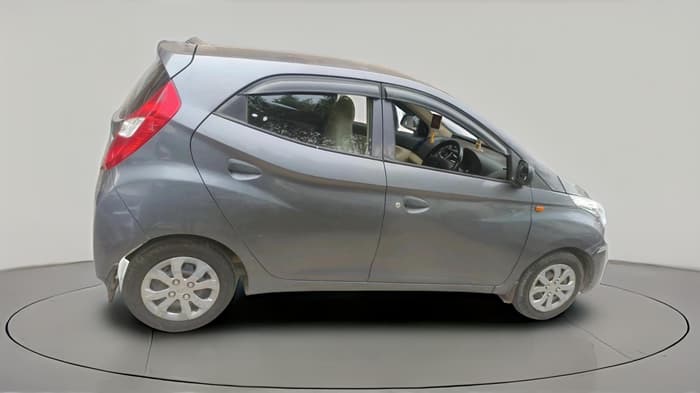 2017 Hyundai Eon MAGNA +, Petrol, Manual, 93,317 km, exterior