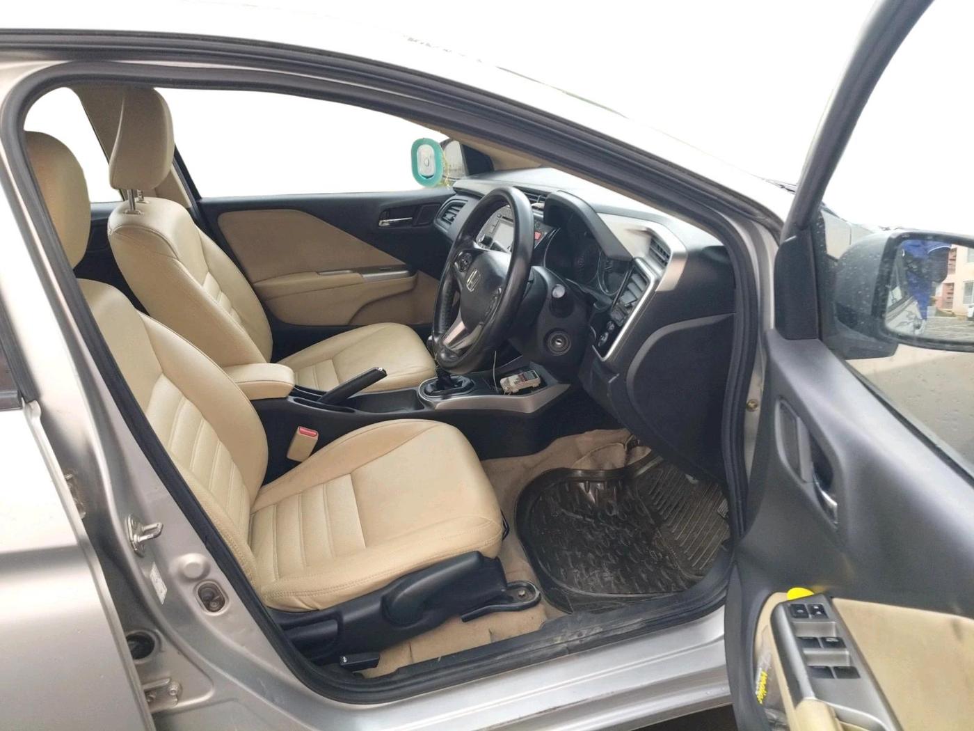 2015 Honda City 1.5L I-VTEC V MT, Petrol, Manual, 1,23,510 km, interior