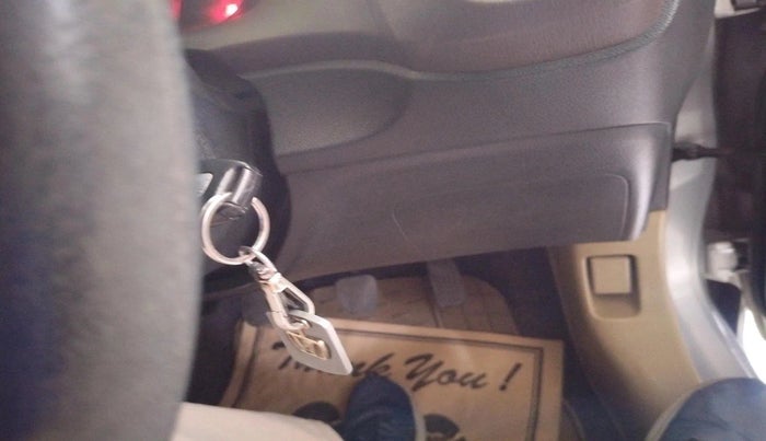 2013 Honda Amaze 1.2L I-VTEC S, Petrol, Manual, 64,028 km, interior