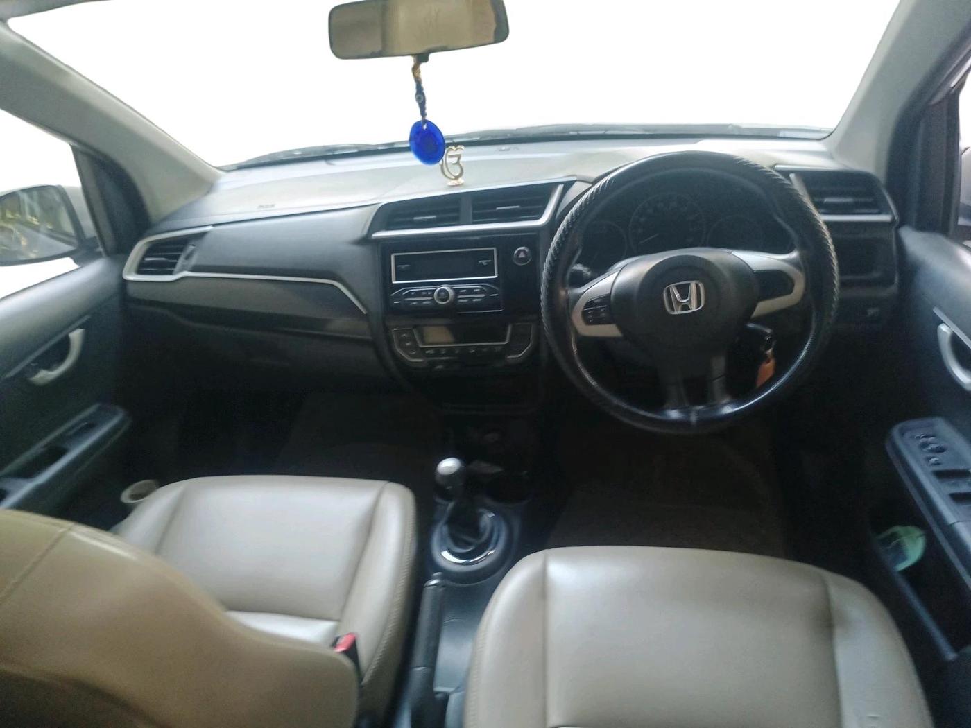 2019 Honda BR-V 1.5L I-VTEC S, Petrol, Manual, 97,687 km, interior