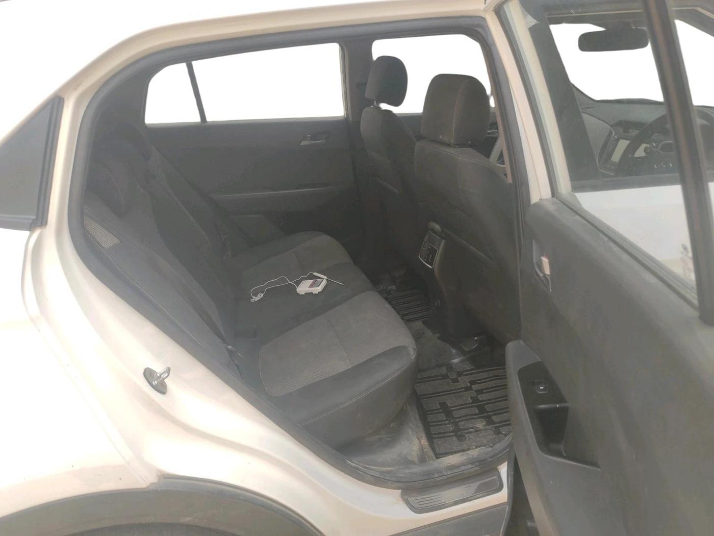 2016 Hyundai Creta SX PLUS 1.6 DIESEL, Diesel, Manual, 2,23,006 km, interior