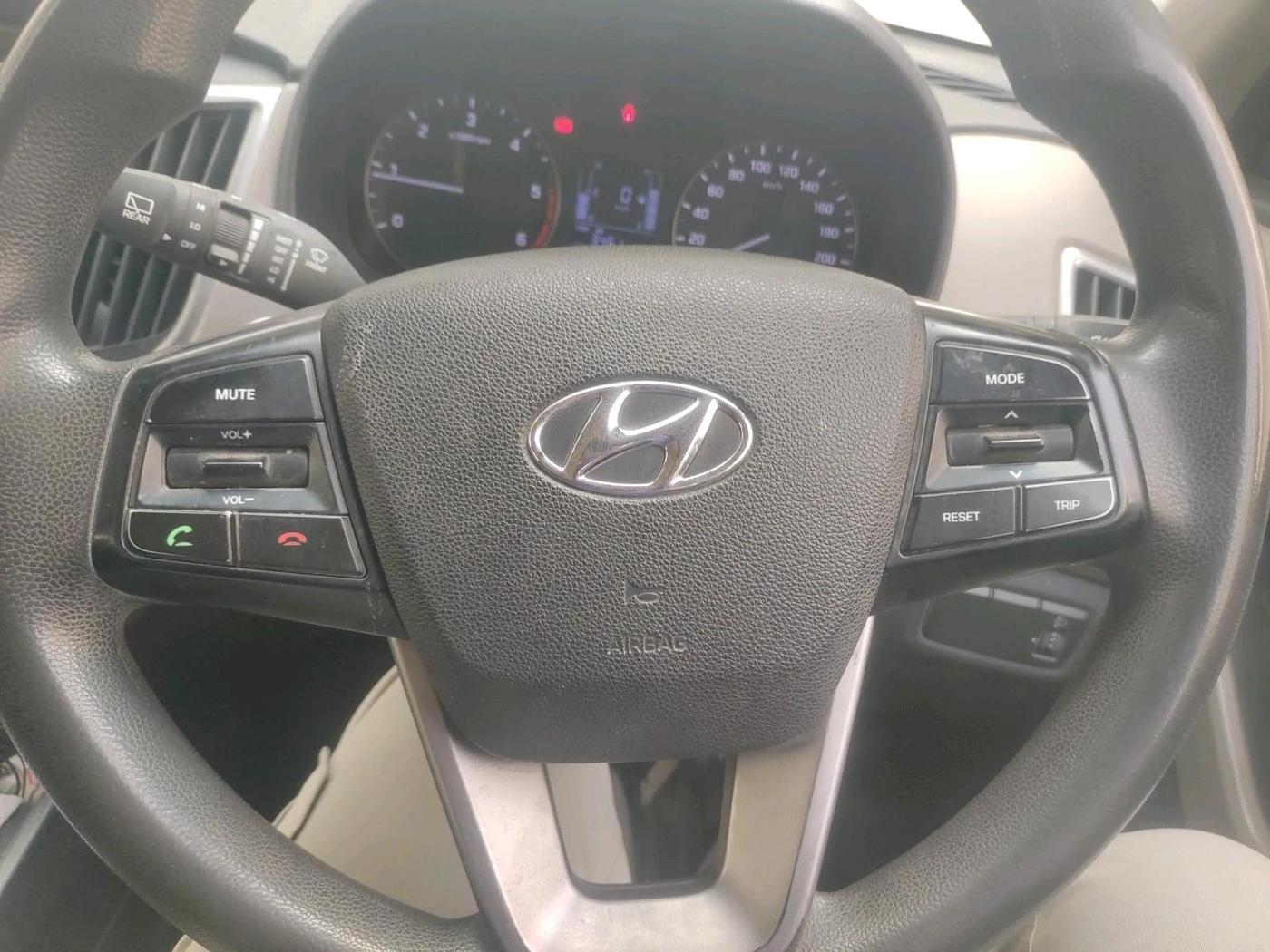2016 Hyundai Creta SX PLUS 1.6 DIESEL, Diesel, Manual, 2,23,006 km, interior