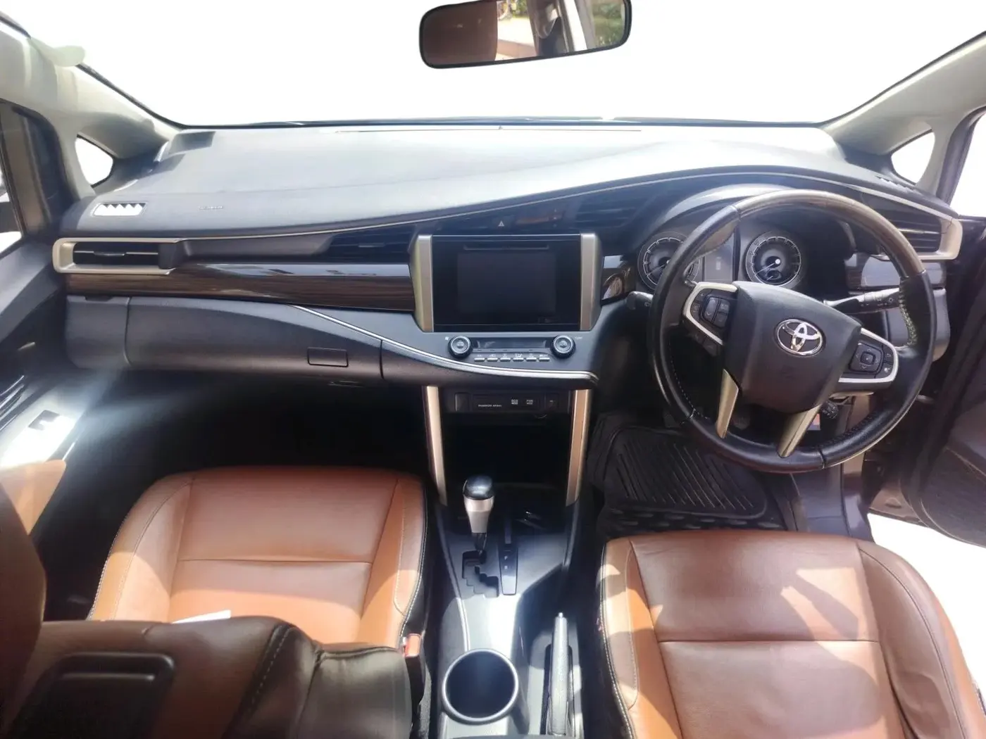 2016 Toyota Innova Crysta 2.7 ZX AT 7 STR, Petrol, Automatic, 1,03,903 km, interior