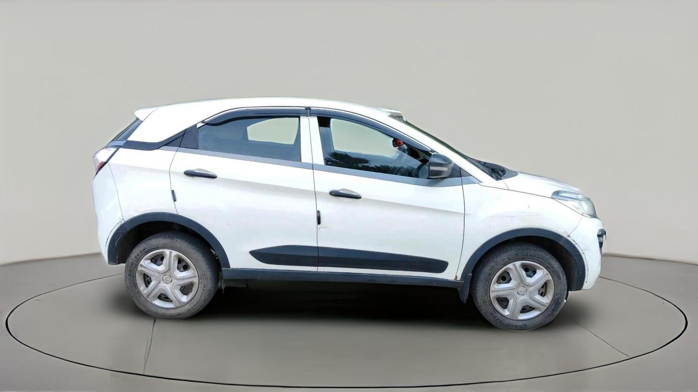 2019 Tata NEXON XM PETROL, Petrol, Manual, 17,847 km, exterior
