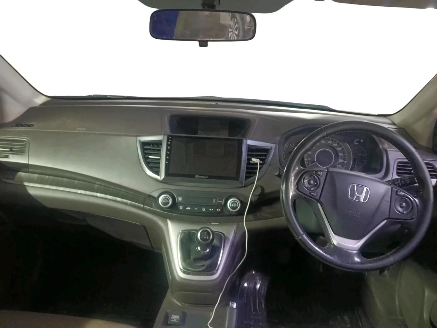 2014 Honda CRV 2.0L 2WD MT, Petrol, Manual, 1,20,222 km, interior