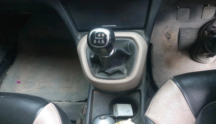 2015 Hyundai Xcent S 1.2, CNG, Manual, 1,93,148 km, interior